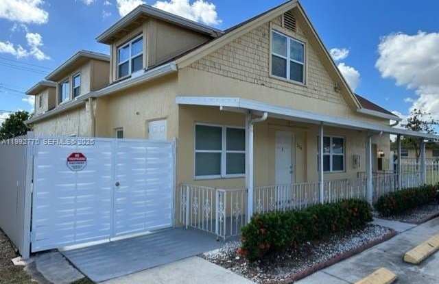 274 E 9th St photos photos