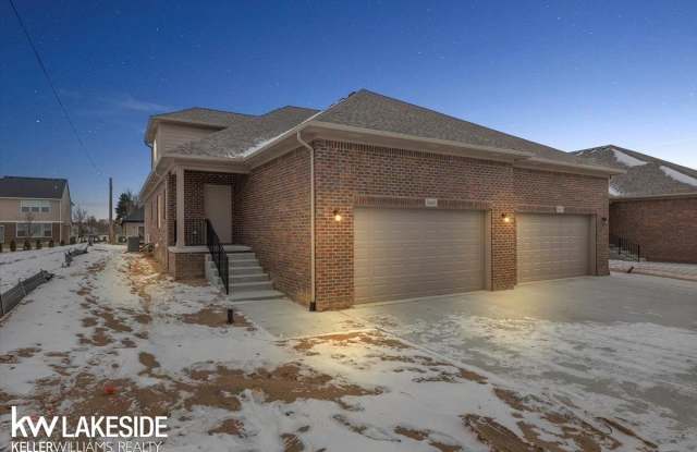 34450 Maple - 34450 Maple Lane Drive, Sterling Heights, MI 48312
