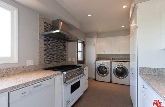 1430 Rockhaven St photos photos