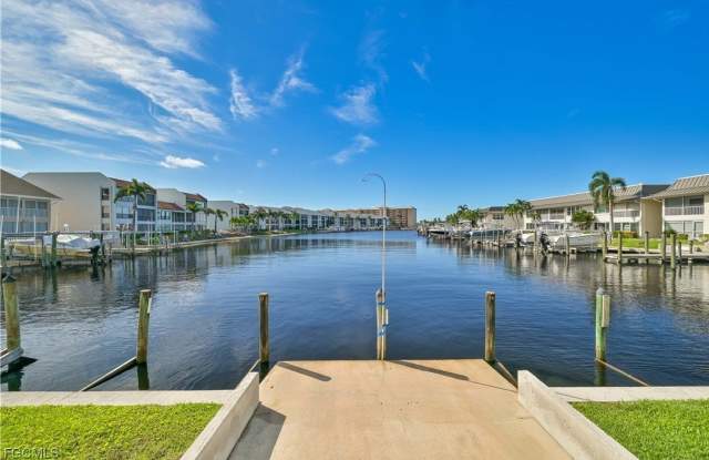 1936 Beach Parkway Gallery 4