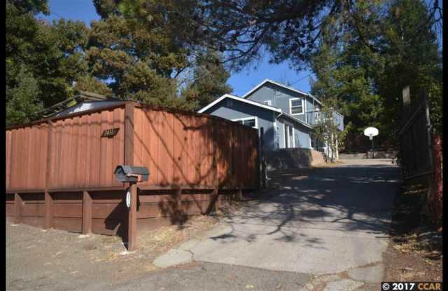 2431 Monterey Avenue photos photos