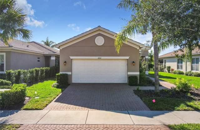 4844 SANDY GLEN WAY - 4844 Sandy Glen Way, Sun City Center, FL 33598