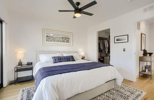 Stylish 2BR Boulder Retreat | Rooftop Deck & Prime Location Gallery 3