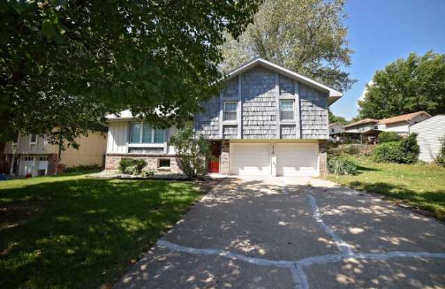 5128 Northwest Woody Creek Lane Gallery 2
