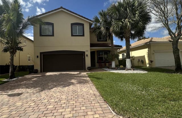 135 Two Pine Drive - 135 2 Pine Drive, Greenacres, FL 33413 135 Two Pine Drive - 135 2 Pine Drive, Greenacres, FL 33413