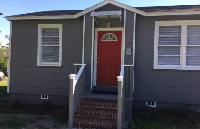 1523 RIVER HILLS CIR W - 1523 River Hills Circle West, Jacksonville, FL 32211