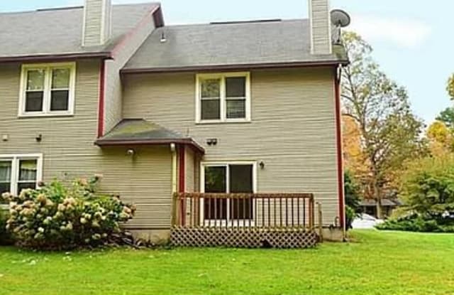 8 Victorian Woods Ln - 8 Victorian Woods Lane, Hartford County, CT 06074