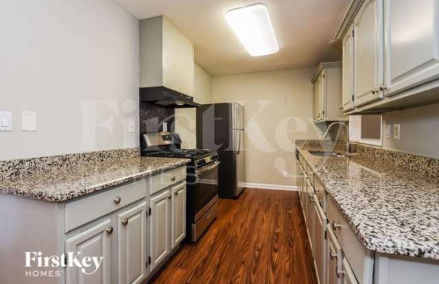 4104 Middle Drive Gallery 4