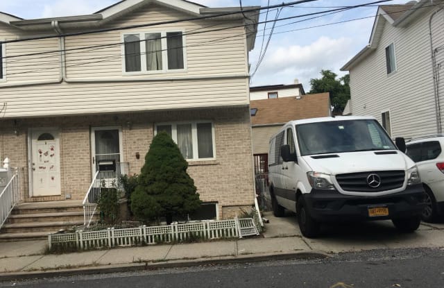 7  Towers Ln - 7 Towers Lane, Staten Island, NY 10314