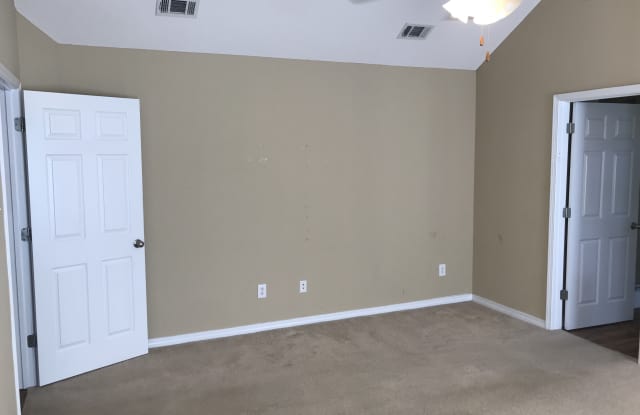 1829 Kendall Ct E Gallery 3