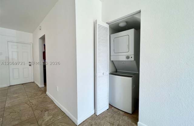 8460 NW 4th Ct Gallery 4