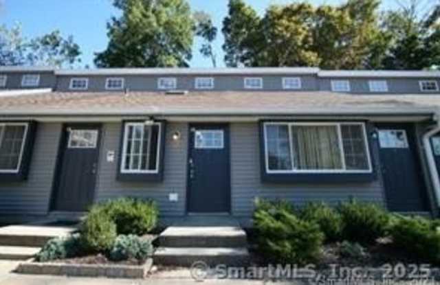 95 East Grand Avenue photos photos