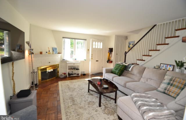 807 CHETWORTH PLACE - 807 Chetworth Place, Alexandria, VA 22314