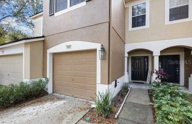 5032 POND RIDGE Drive Gallery 1