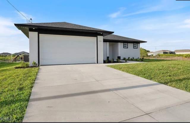 2719 42nd Street W photos photos