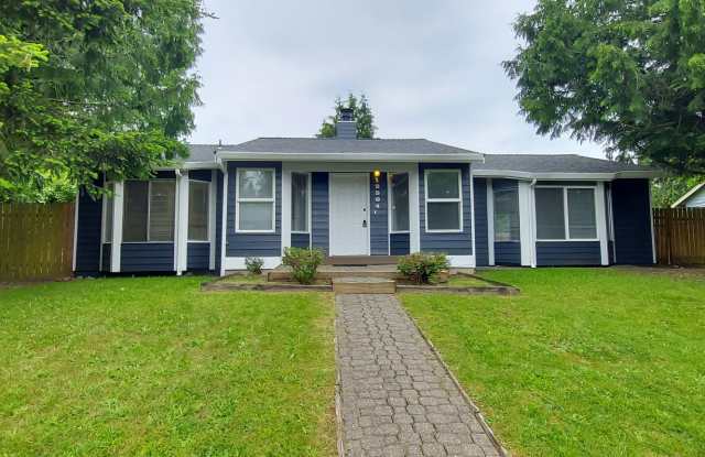 Auburn retro rambler home - 3 bedrooms and 2 bathrooms with 2 car detached garage and fenced yard - Available ASAP photos photos