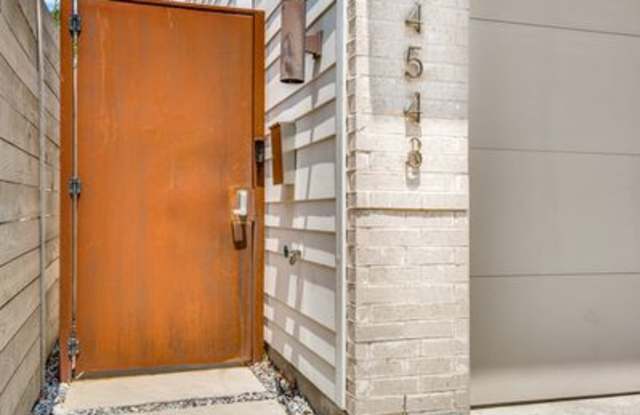 4543 Rusk Avenue Gallery 2