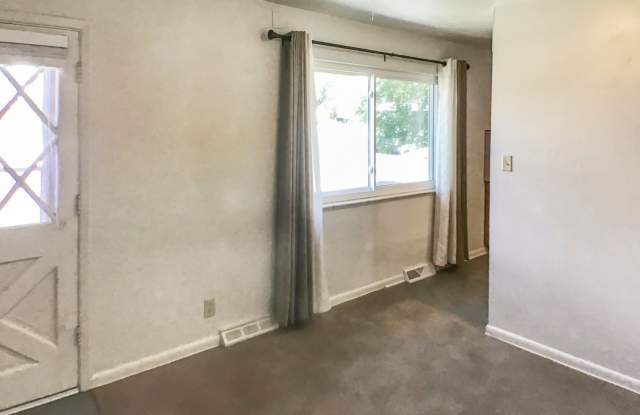 6038 Winona Ct Gallery 2
