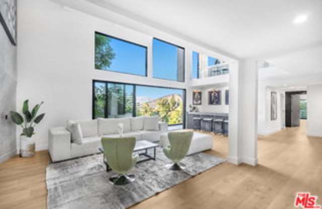 7317 Caverna Drive Gallery 4