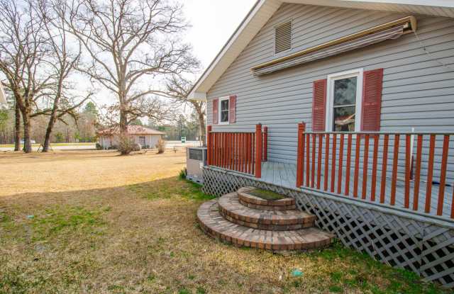 3367 Rocky Ford Road Gallery 3