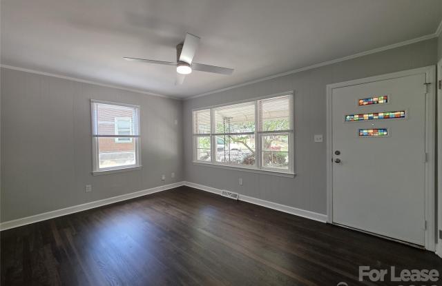 502 Cardinal Court Gallery 3