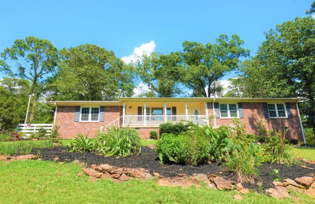 618 Memorial Drive Extension - 618 Memorial Drive Extension, Greenville County, SC 29651