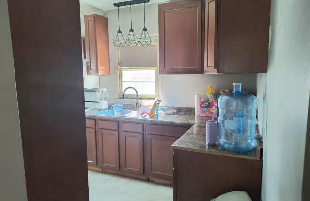 3 bedroom 1 bathroom house near Concordia photos photos
