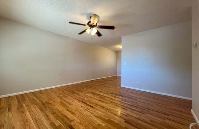 <b>Three Bedroom Home In Northwest Reno.<br><br> Gallery 4