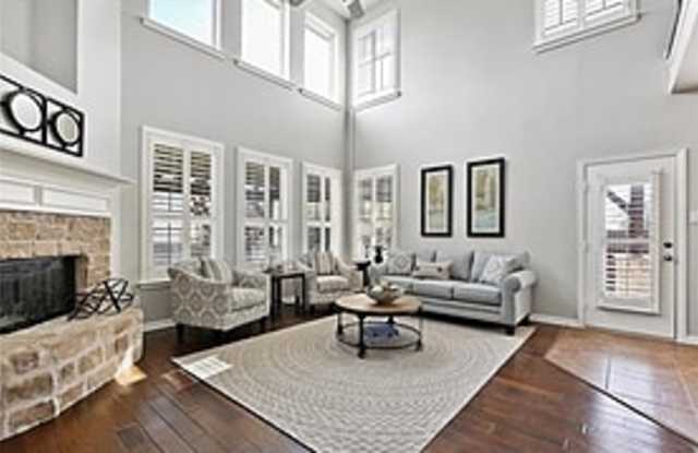 4423 Republic Drive Gallery 4