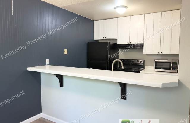 GREAT 2 Bedroom Condo in Federal Way w/ Breakfast Bar and Storage Space! photos photos GREAT 2 Bedroom Condo in Federal Way w/ Breakfast Bar and Storage Space! photos photos