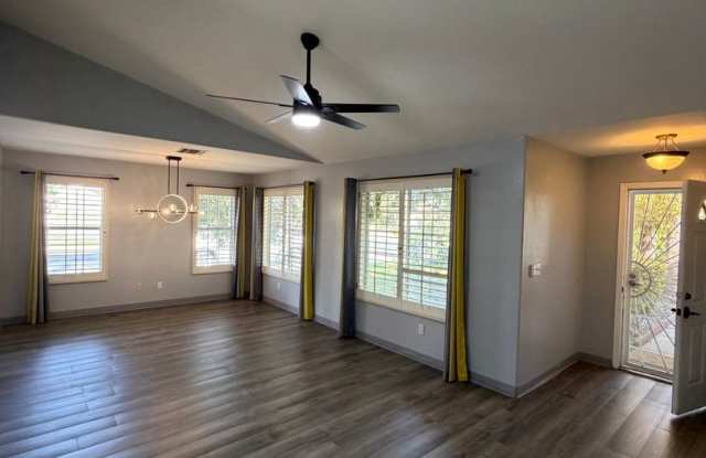3-Bedroom Home with Pool in Tevis Ranch! Gallery 4