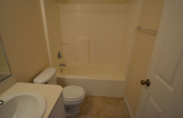 742 AMERICANA BOULEVARD NE photos photos
