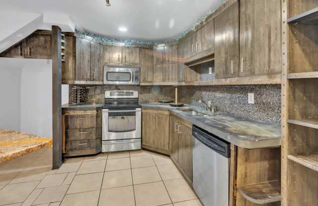 4439 East Wood Street photos photos