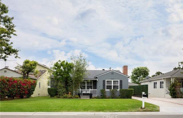 2662 Riverside Drive photos photos