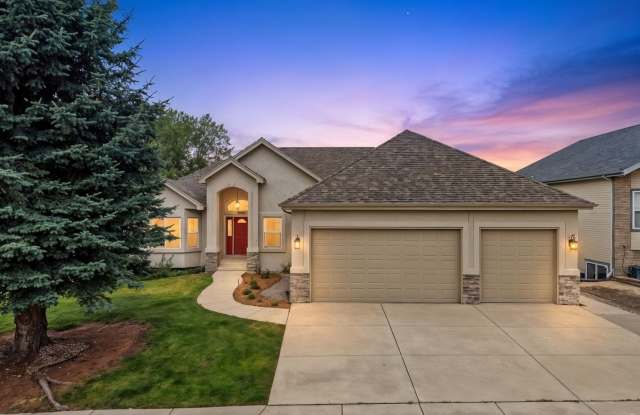 Stunning 5-Bedroom Walk-Out Ranch Style Home with Magnificent Pikes Peak Views Gallery 3