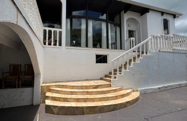 321 Hokulani St - 321 Hokulani Street, Pukalani, HI 96768
