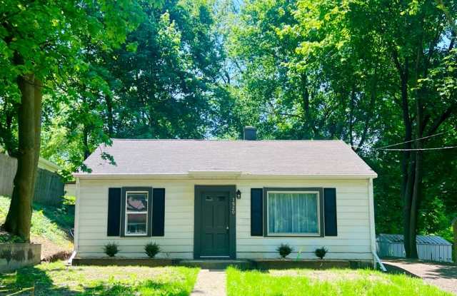 Two Bedroom Home in Kalamazoo photos photos