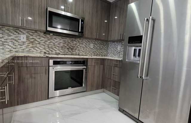 7101 Byron Ave photos photos