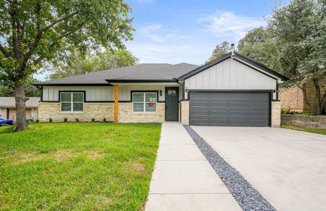 Brand-New One-Story Home Near Loop 410 & IH-10 | All Appliances Included! Gallery 3