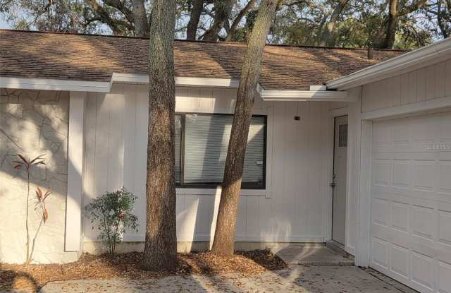 2067 RED CEDAR Lane Gallery 1