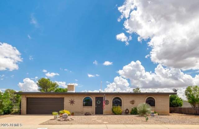 3 bedroom 2 bath Next to PDS Elementary School - 1315 Calle Estudiante, Sierra Vista, AZ 85635