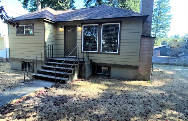 2690 Erlands Point Road NW - 2690 Erlands Point Road Northwest, Erlands Point-Kitsap Lake, WA 98312