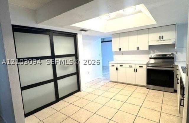9565 NW 19th Pl Gallery 2