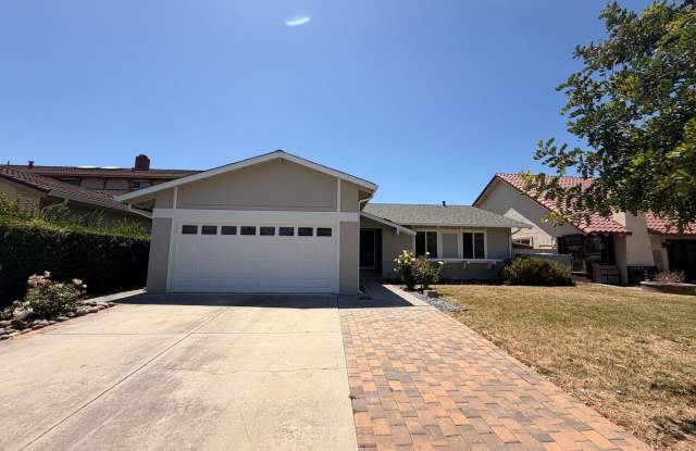 3 bed 2 bath Available in San Jose! | $4,395 photos photos
