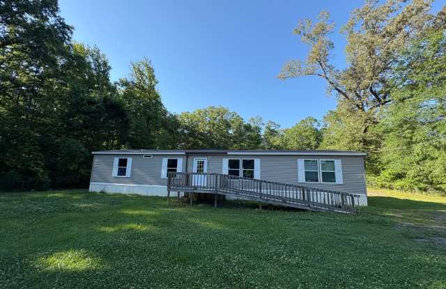 Huge 4 bedroom/2 bathroom double-wide in Peaceful Area of Keithville! photos photos