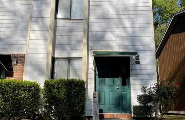 Rolling Acres Townhome. photos photos