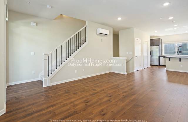Stylish Two Bedroom Townhome in the Heart of Orenco! Gallery 4