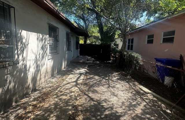 112 NE 63rd St photos photos