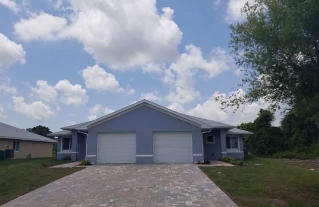 Spacious 3-Bedroom, 2-Bath Apartment with Garage in Port Charlotte, FL photos photos
