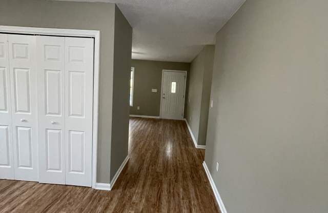 2521 Glenwood St photos photos